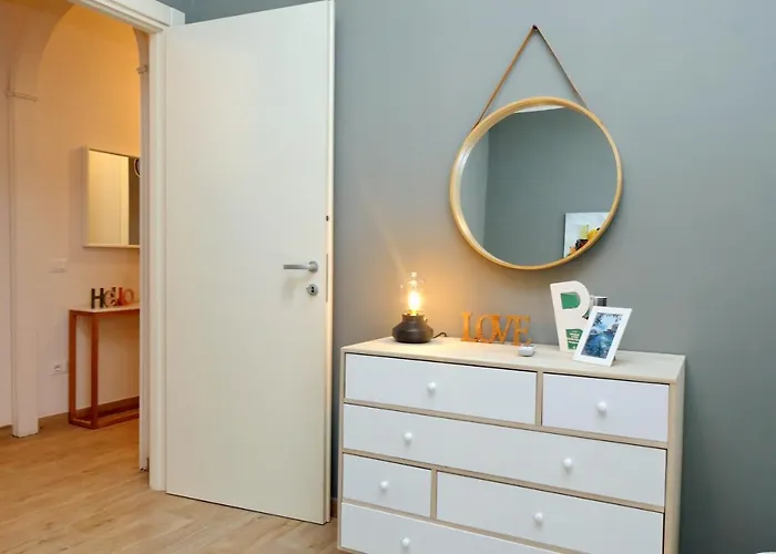 Elegant 3-bed 10' Termini Wi-fi Ac Apartment Rom