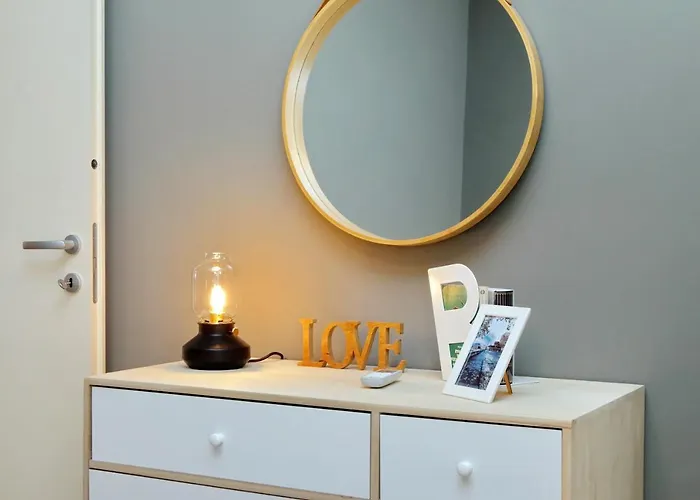 Elegant 3-bed 10' Termini Wi-fi Ac