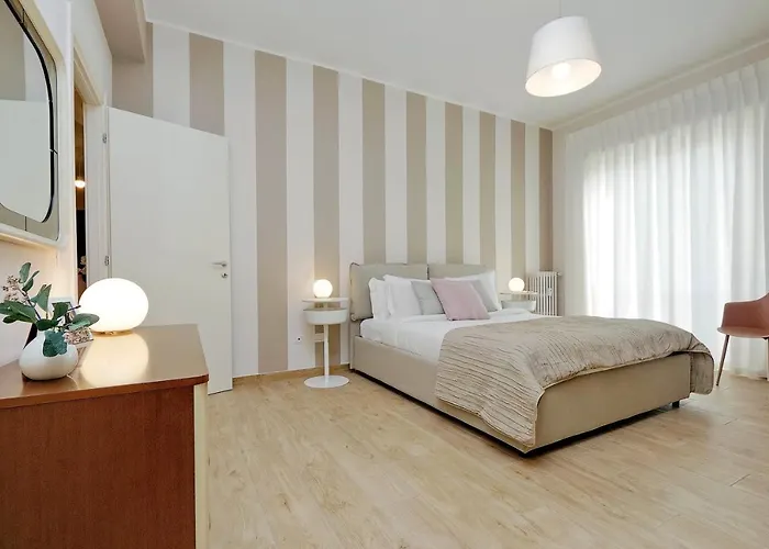 Apartment Elegant 3-bed 10' Termini Wi-fi Ac *