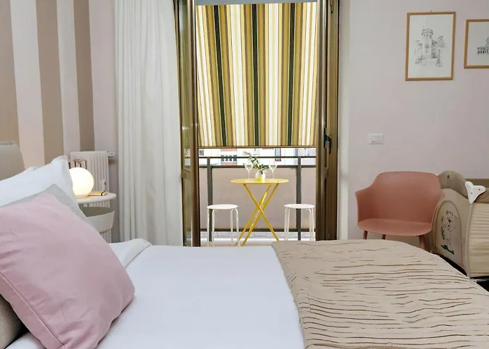 Elegant 3-bed 10' Termini Wi-fi Ac Apartment Rom