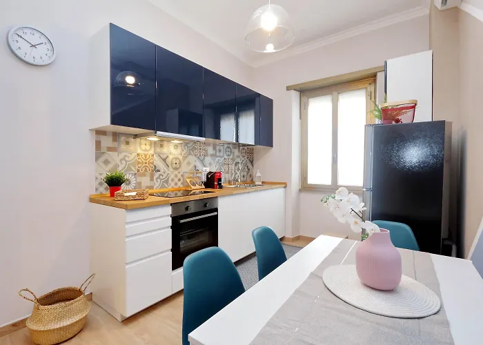 Apartment Elegant 3-bed 10' Termini Wi-fi Ac Rom