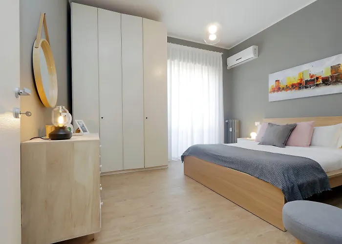 Elegant 3-bed 10' Termini Wi-fi Ac *